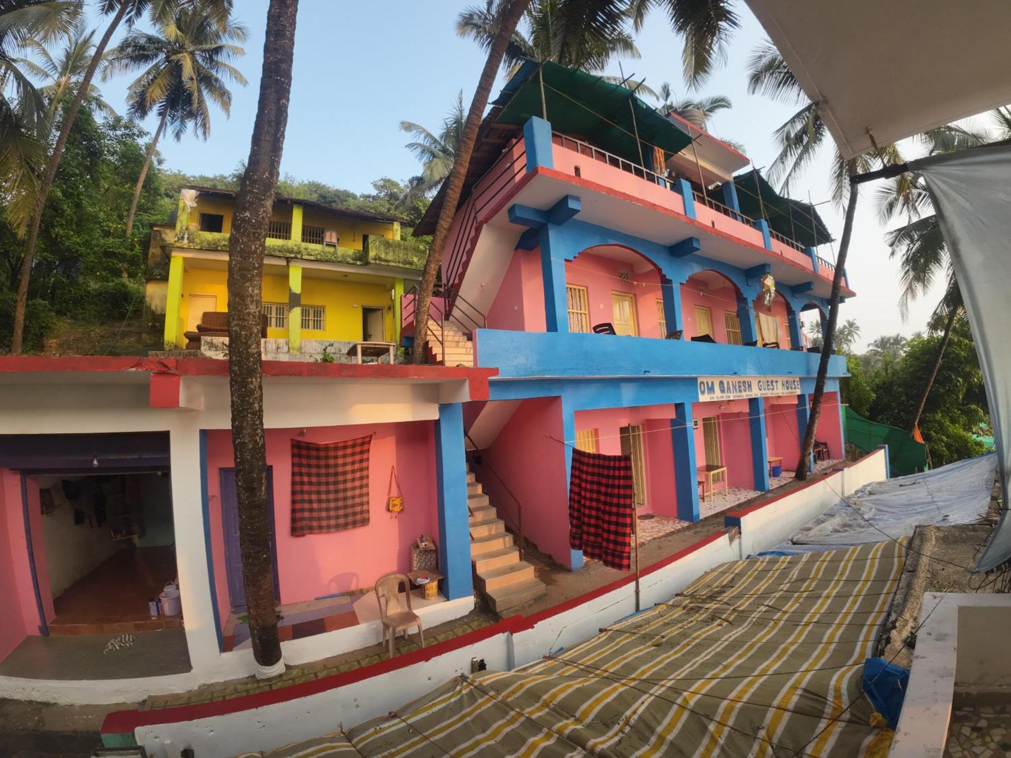 Om Ganesh Guest House Cliffside Arambol Dış mekan fotoğraf