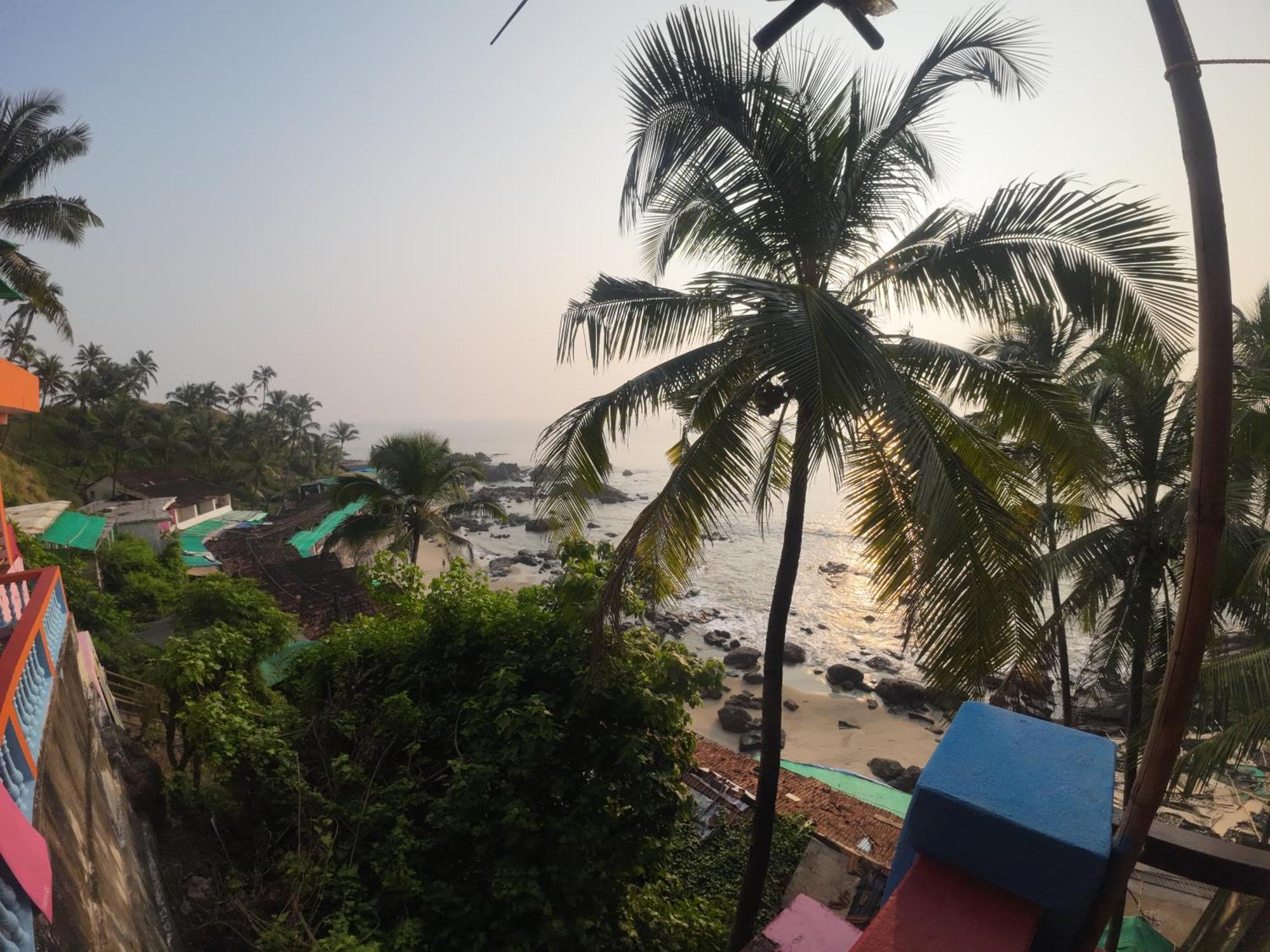 Om Ganesh Guest House Cliffside Arambol Dış mekan fotoğraf
