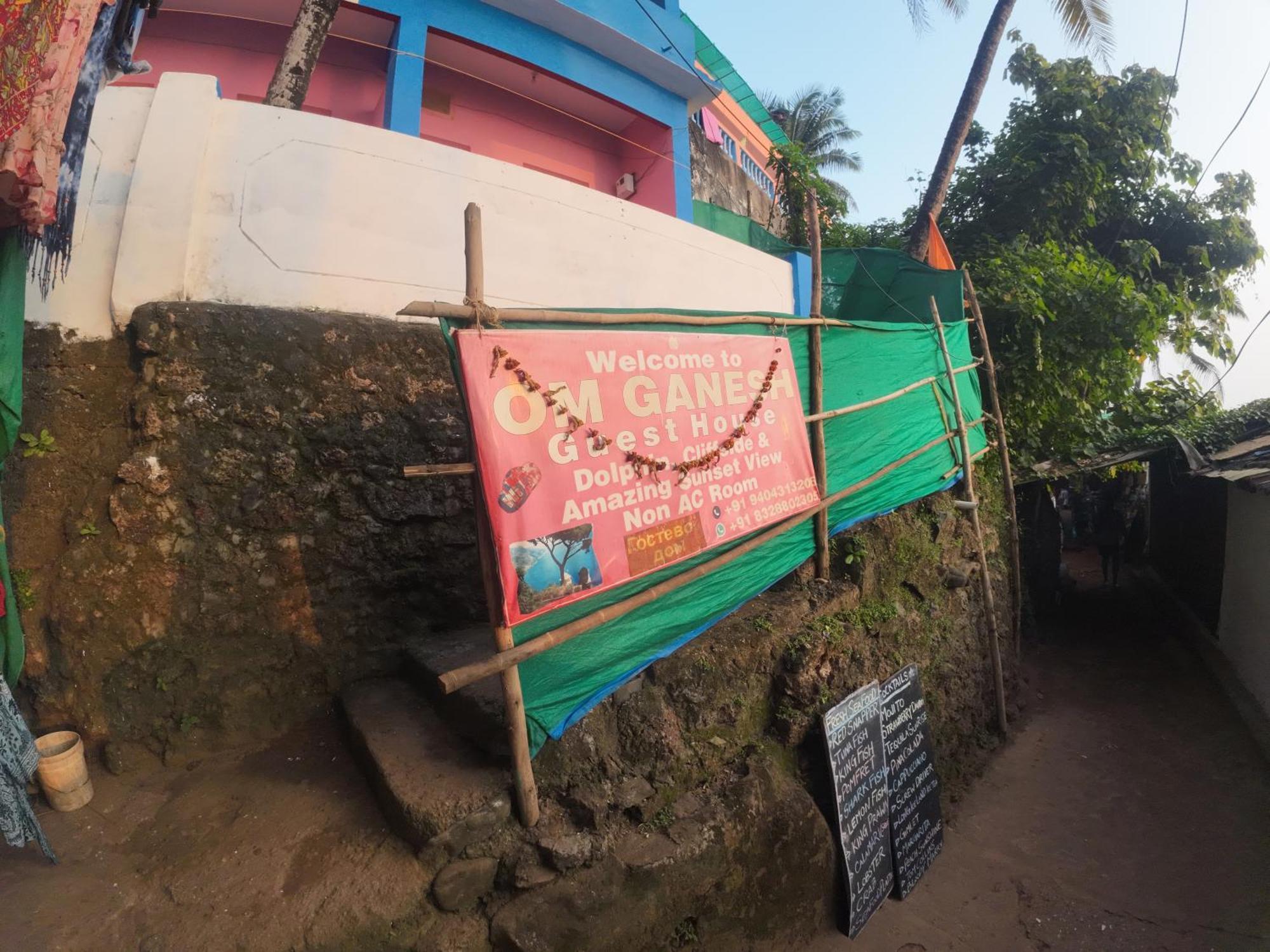 Om Ganesh Guest House Cliffside Arambol Dış mekan fotoğraf