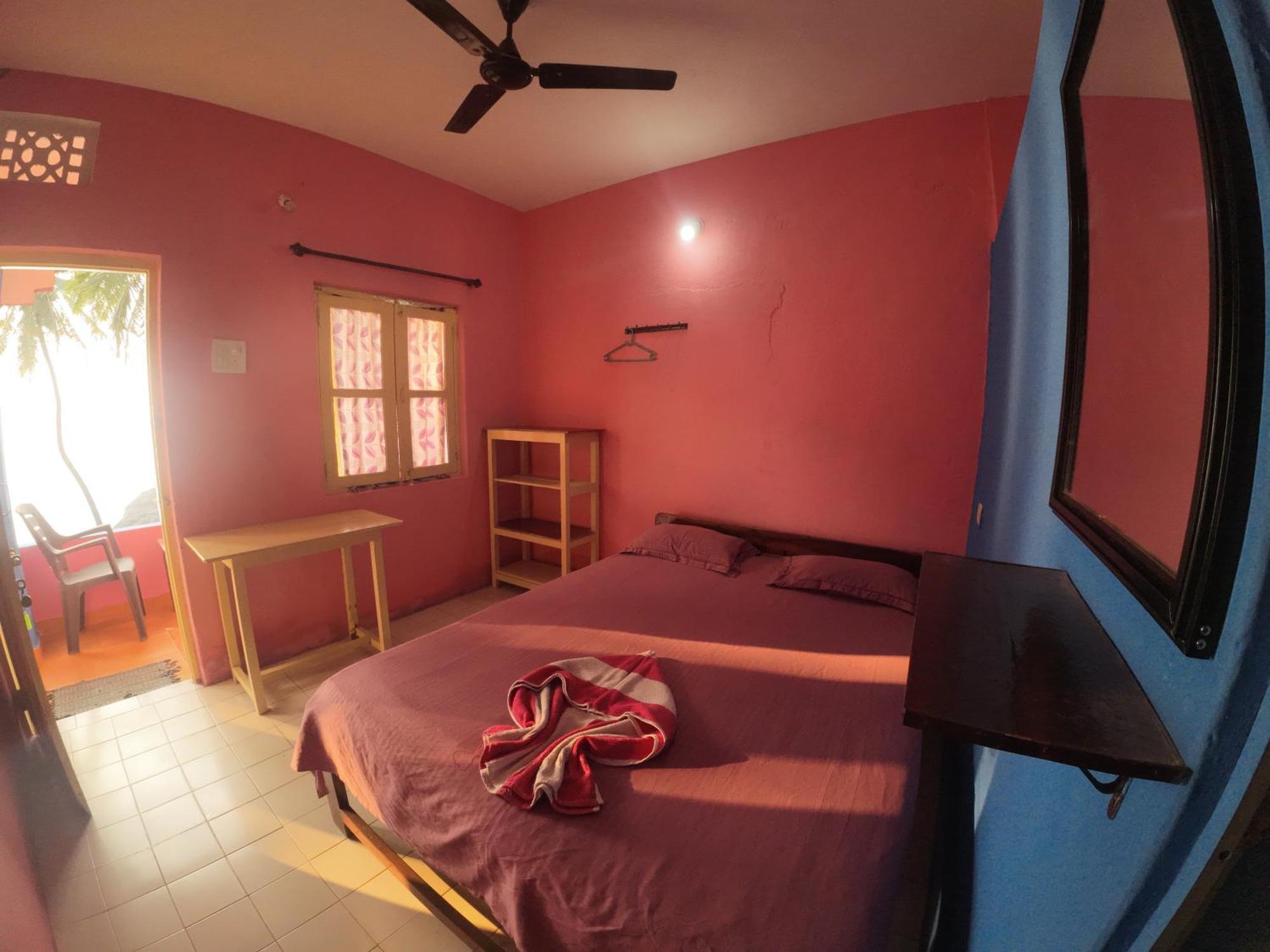 Om Ganesh Guest House Cliffside Arambol Dış mekan fotoğraf