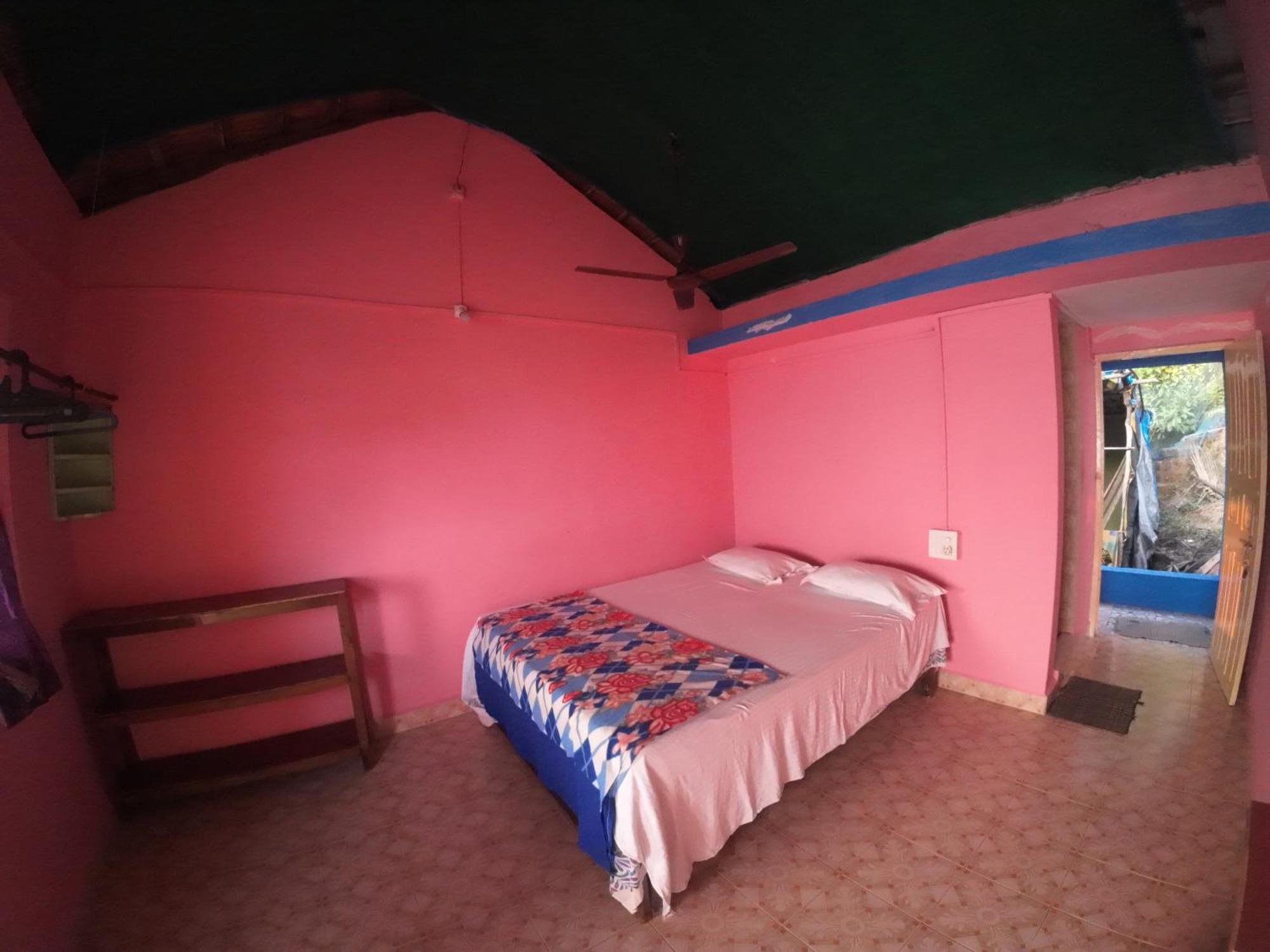 Om Ganesh Guest House Cliffside Arambol Dış mekan fotoğraf