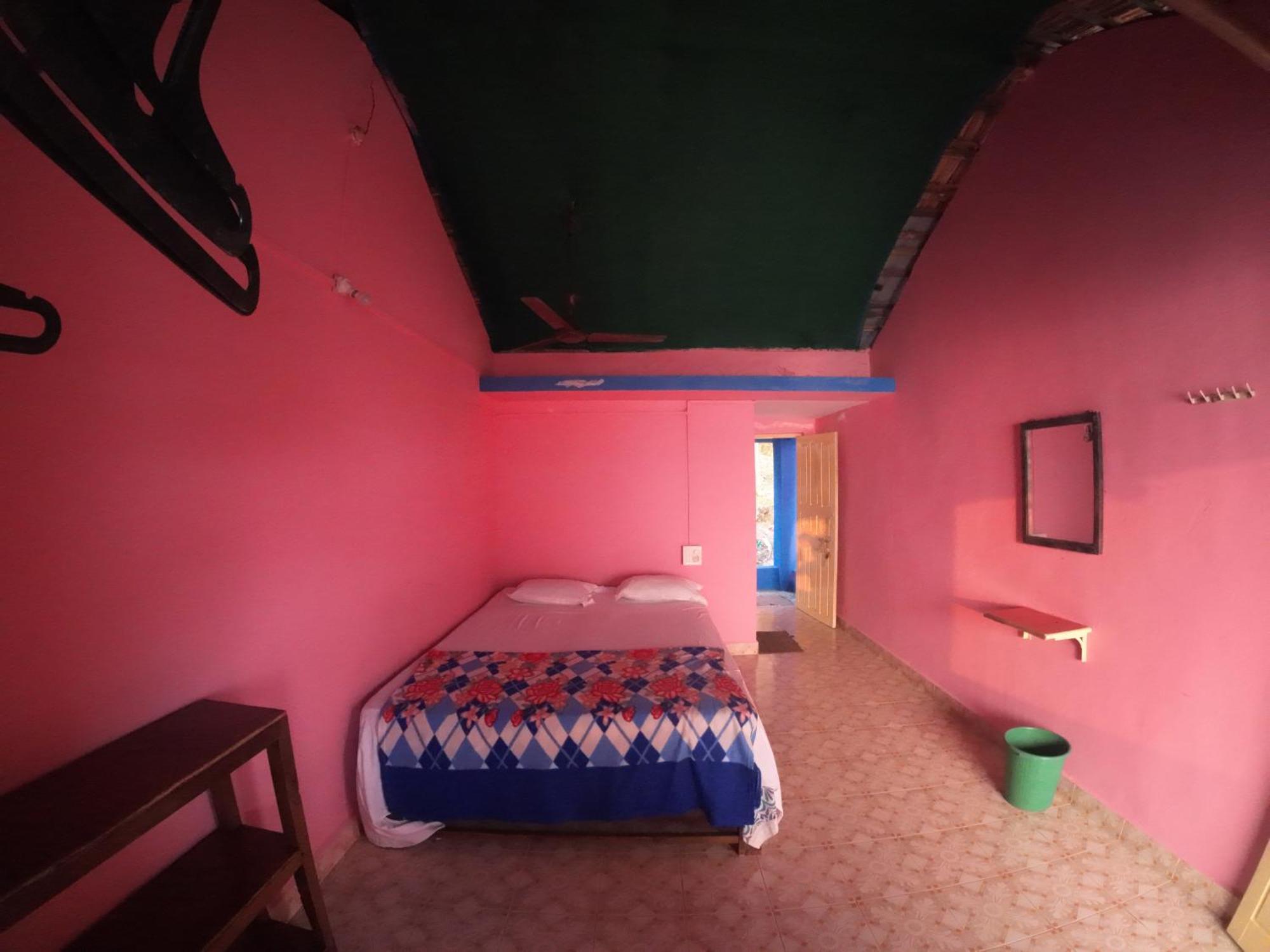 Om Ganesh Guest House Cliffside Arambol Dış mekan fotoğraf